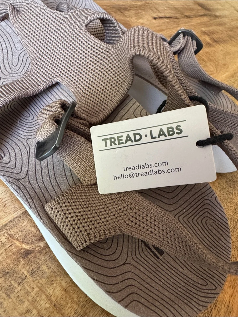 TREAD labs Albion Comfort walking sandals Strappy Sandals in khaki tan brown NEW